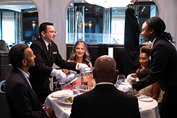 Caviar in the Surf de Seabourn. CrucerosLujo.travel Caviar in the Surf de Seabourn. CrucerosLujo.travel