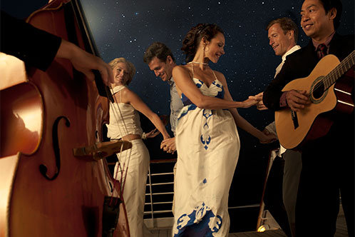 Música y conversación, Observation Bar. SoloCruceros.com