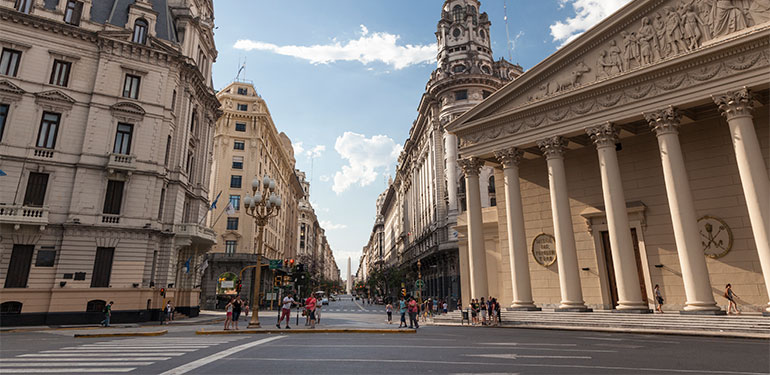Cruceros desde Buenos Aires al mejor precio, catedral. SoloCruceros.com