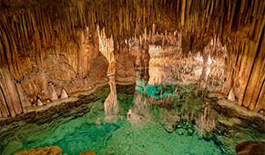 Coves del Drach, ideal para familias, parejas y niños. SoloCruceros.com Coves del Drach, ideal para familias, parejas y niños. SoloCruceros.com
