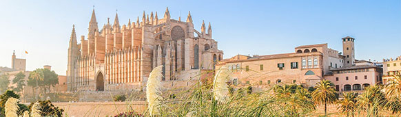 Catedral de Palma de Mallorca, Islas Baleares. SoloCruceros.com Catedral de Palma de Mallorca, Islas Baleares. SoloCruceros.com